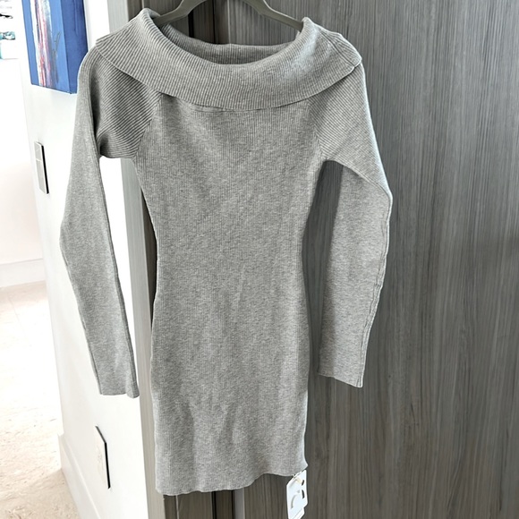 NWT MODERN MINIMALIST lovers COMMENSE gray knit off shoulder mini dress S - Picture 2 of 9